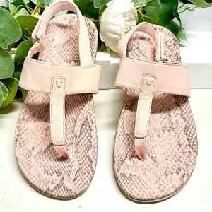 NWOT Vionic Blush Pink sandals 7.5M